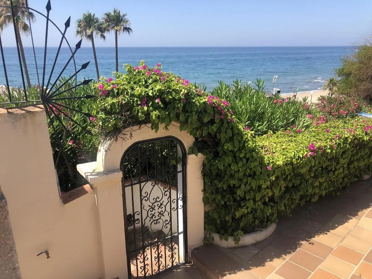 Villa Monterray, Royal Beach, Calahonda - Beach Front Villa Sitio de Calahonda 西班牙